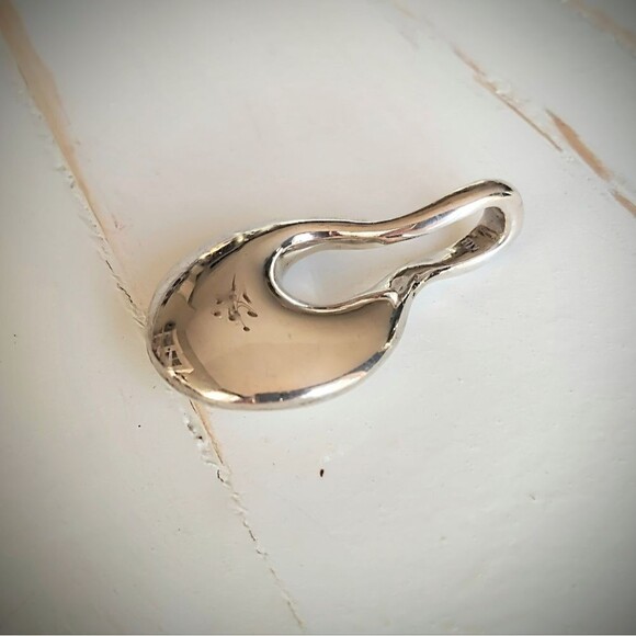 Vintage Zina Sterling Silver Twist Pendant Stylized Slide Infinity Pendant - Picture 5 of 9